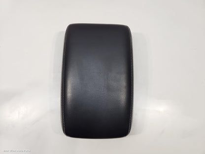 2019 MITSUBISHI TRITON Console