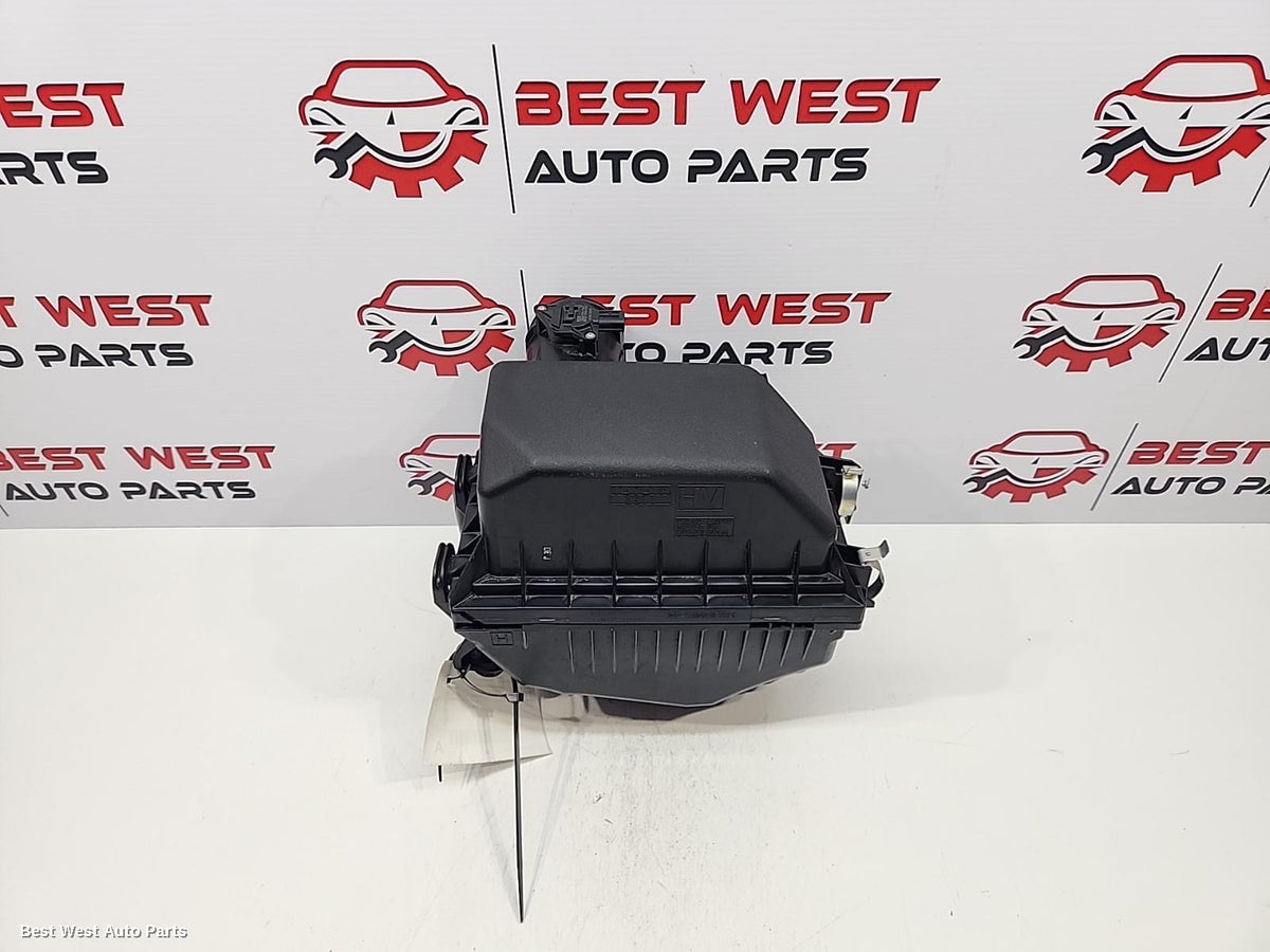 2021 TOYOTA CAMRY Air Cleaner/Box