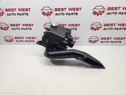 2010 MITSUBISHI TRITON Air Cleaner/Box