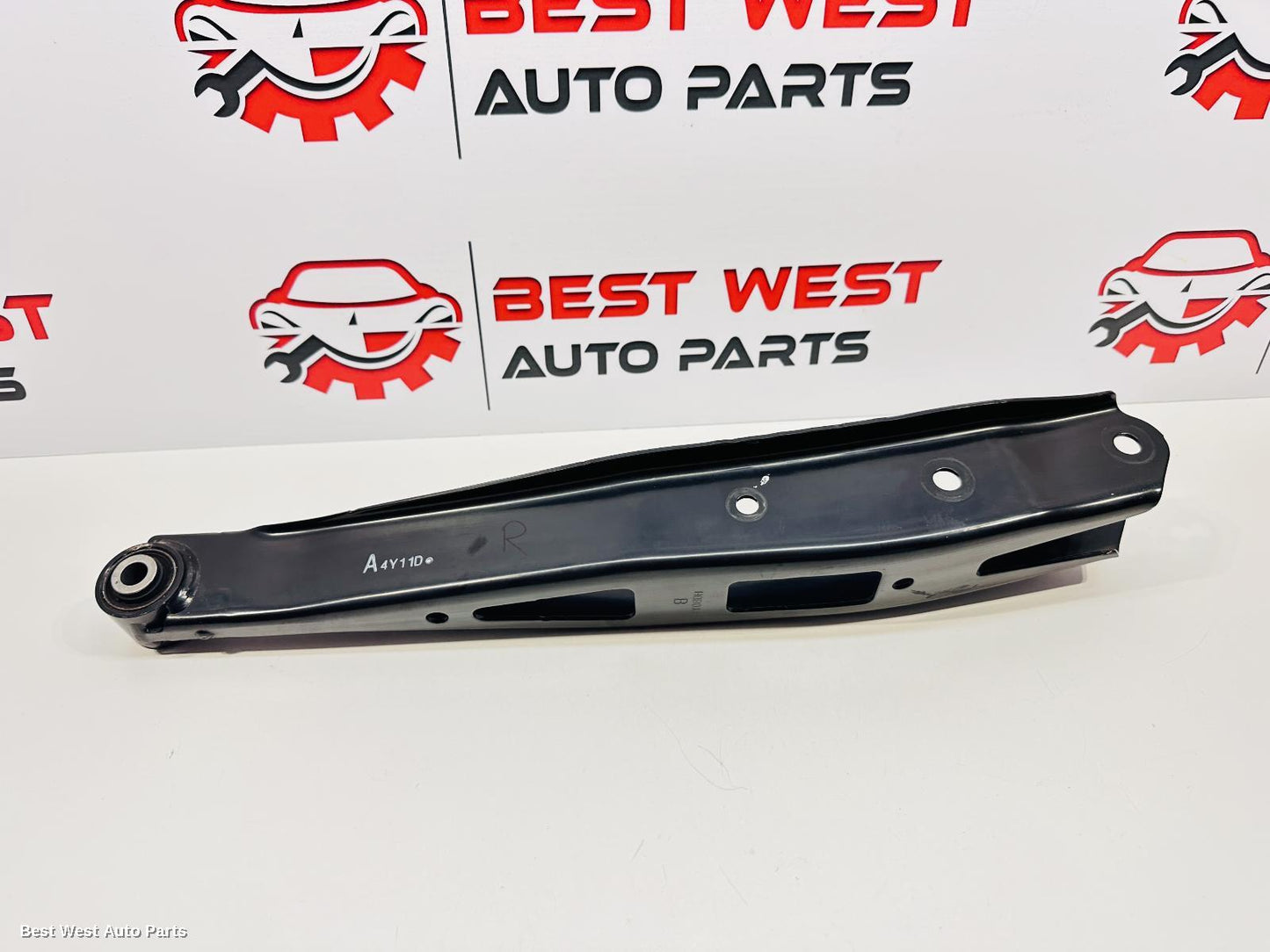 2025 SUBARU OUTBACK Right Rear Trailing Arm