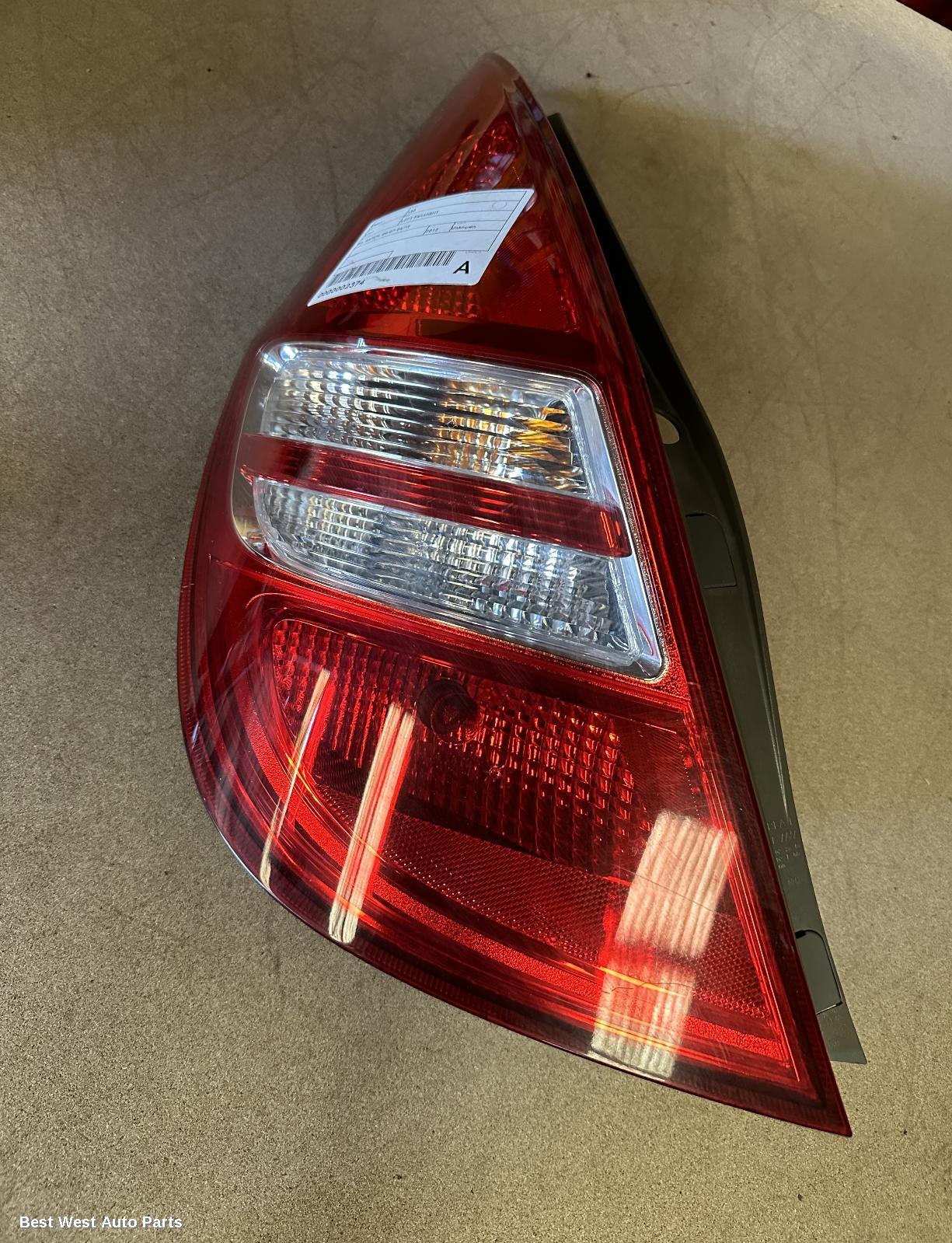 2012 HYUNDAI I30 Left Taillight