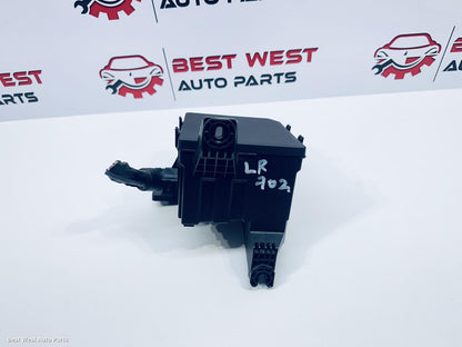 2024 NISSAN NAVARA Fuse Box
