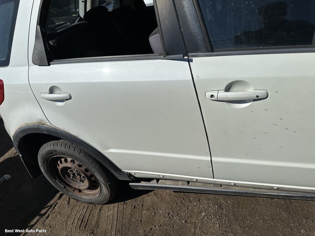 2009 SUZUKI SX4 Left Guard