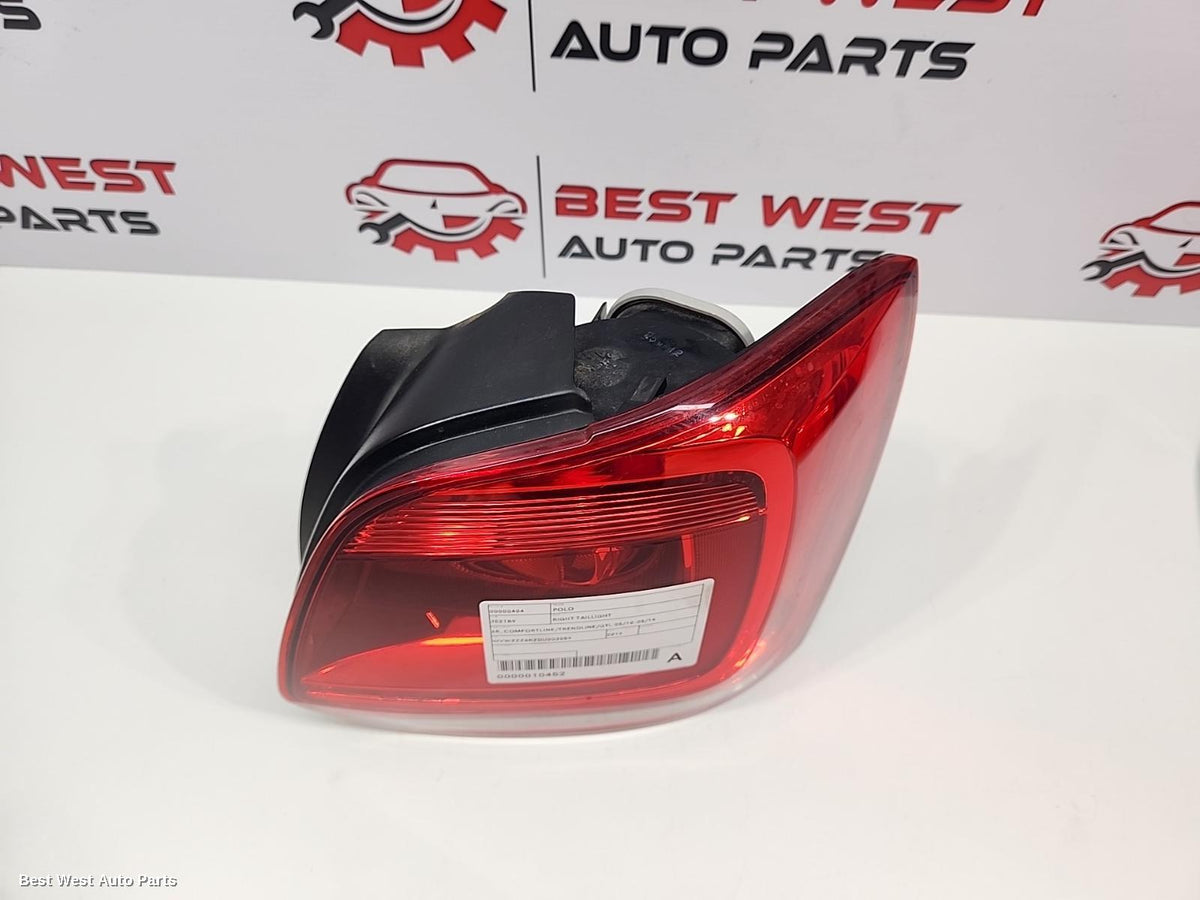2012 VOLKSWAGEN POLO Right Taillight