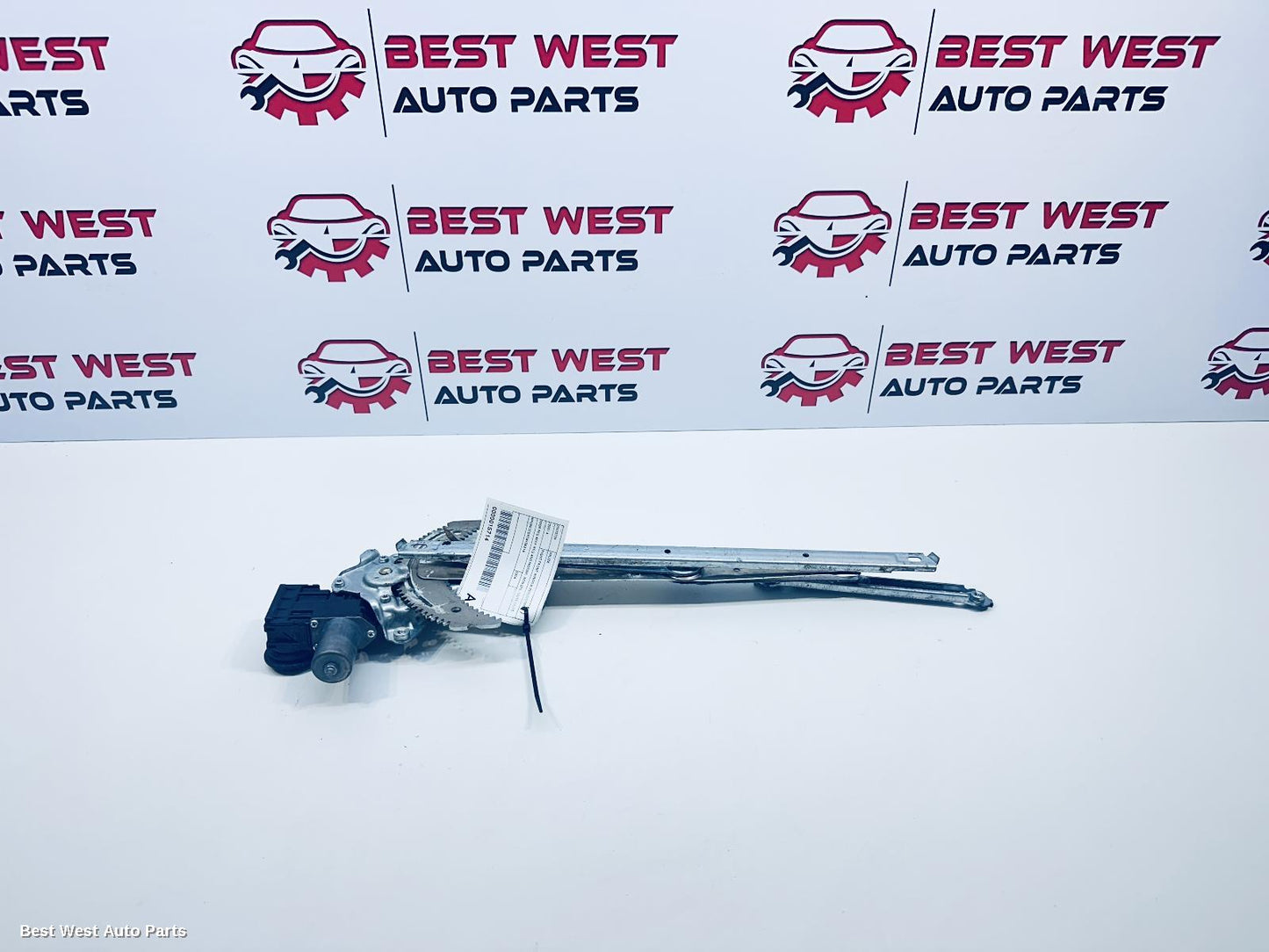 2024 TOYOTA HILUX Right Front Window Reg/Motor