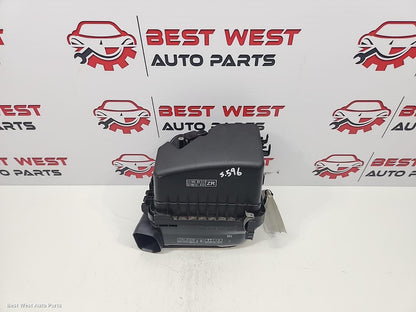 2014 TOYOTA COROLLA Air Cleaner/Box