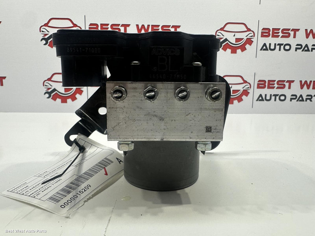 2024 TOYOTA HILUX Abs Pump/Modulator