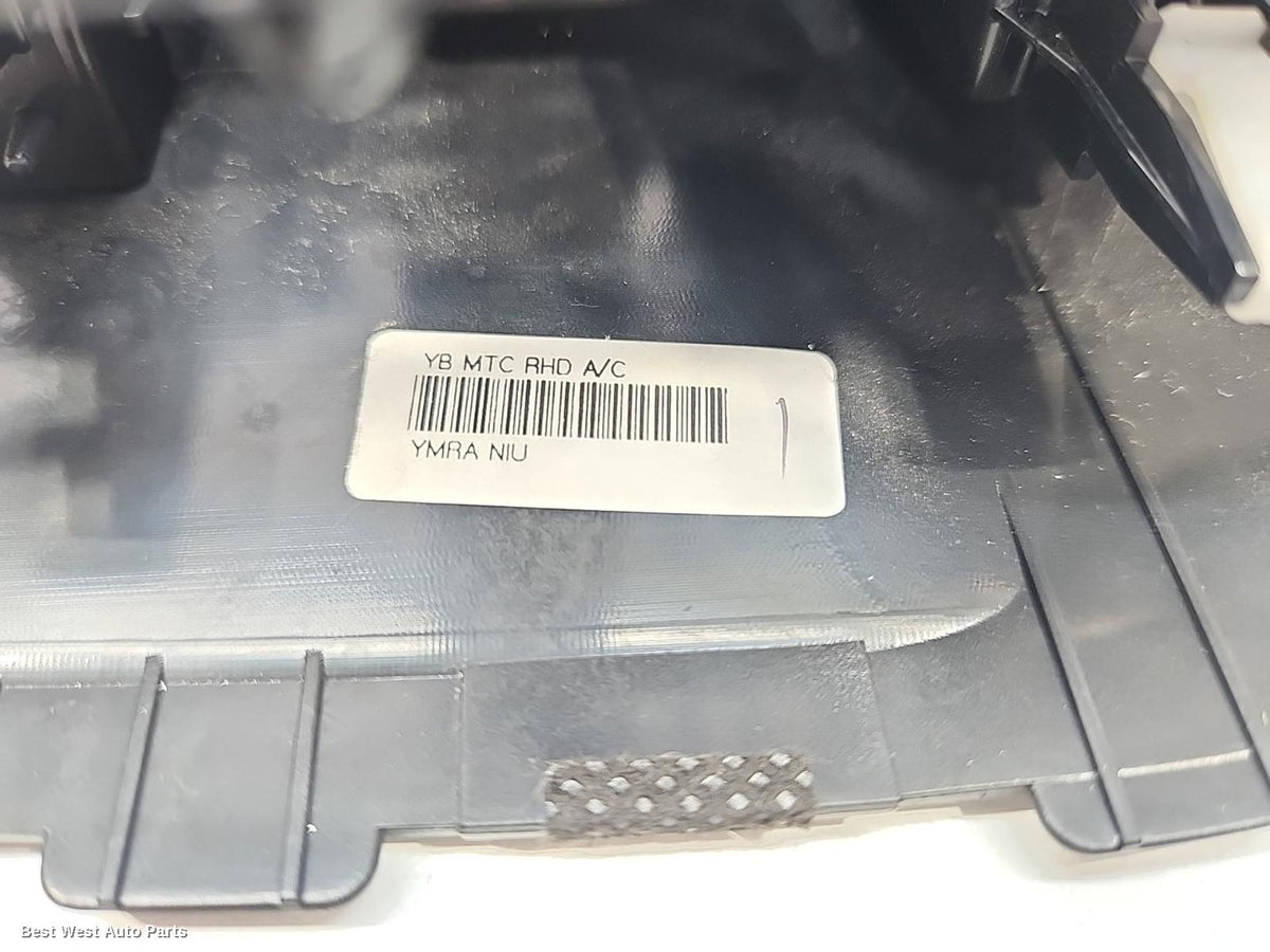 2018 KIA RIO Heater/Ac Controls