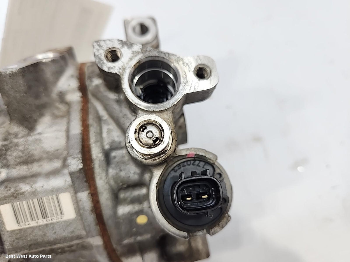 2017 TOYOTA COROLLA A/C Compressor