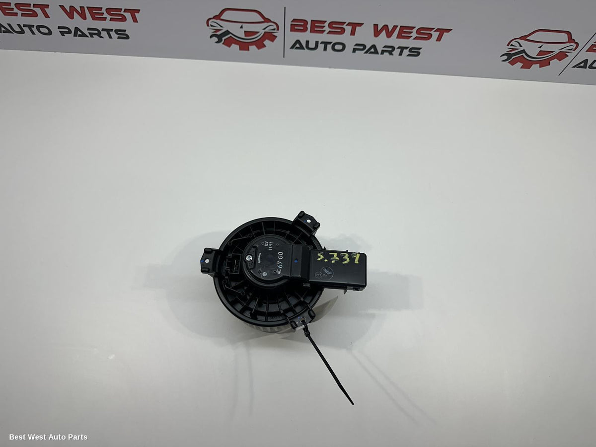 2024 TOYOTA HILUX Heater Fan Motor