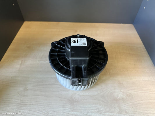 2015 MITSUBISHI PAJERO Heater Fan Motor