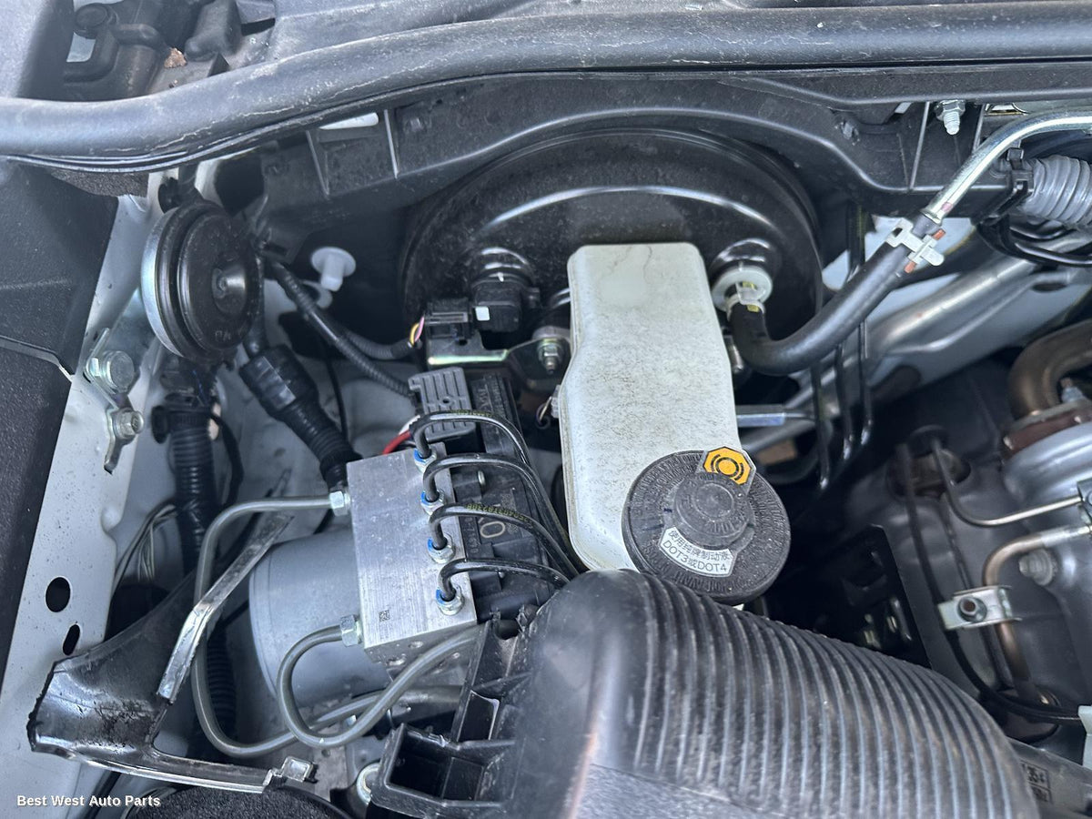 2025 TOYOTA HILUX Abs Pump/Modulator