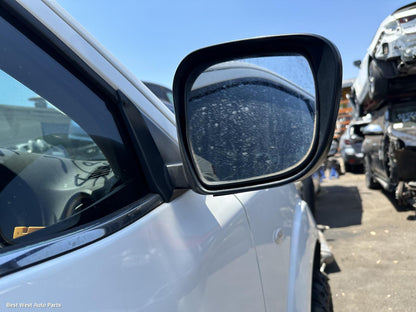 2018 NISSAN NAVARA Right Door Mirror