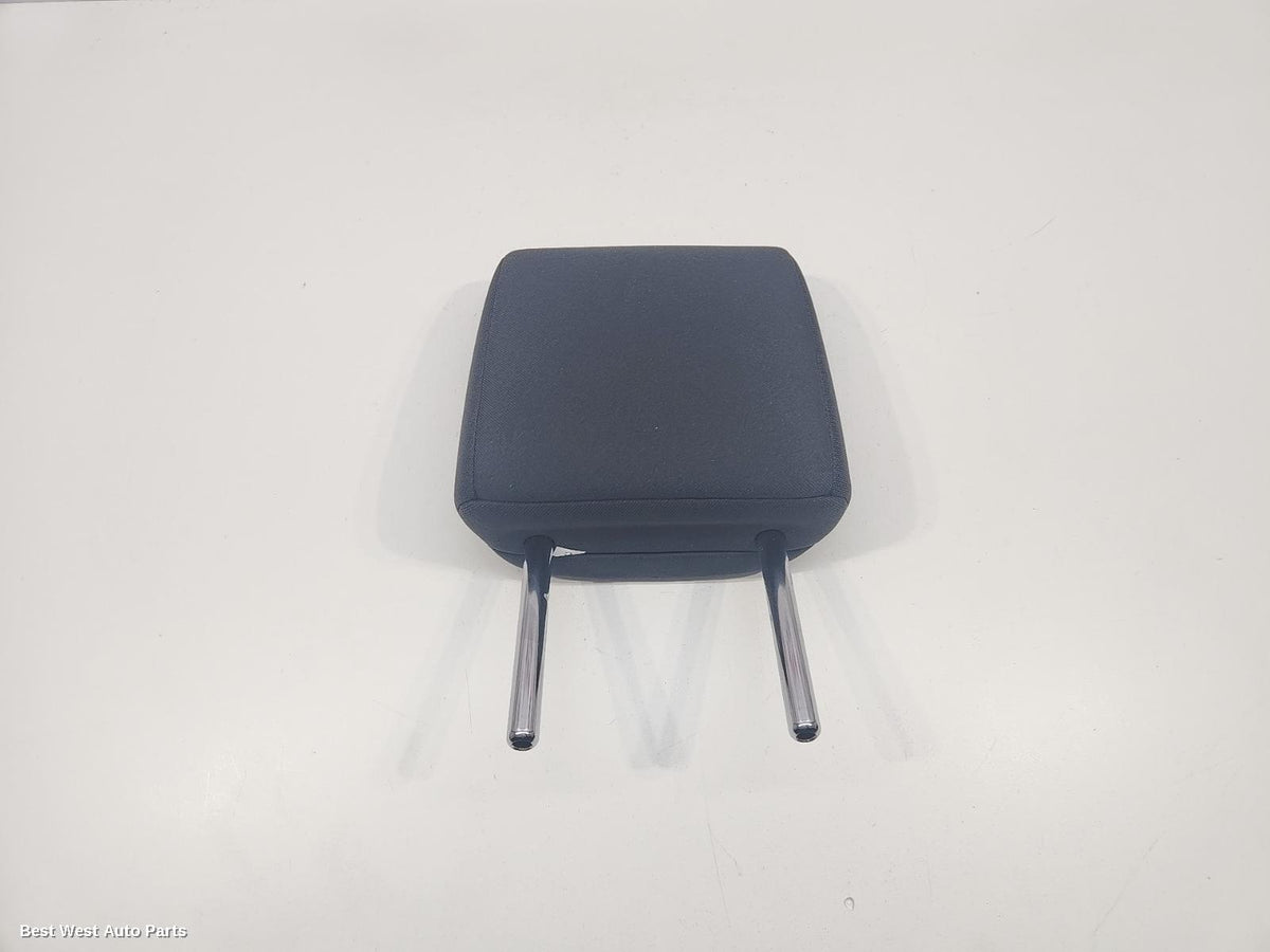 2021 TOYOTA YARIS CROSS Headrest