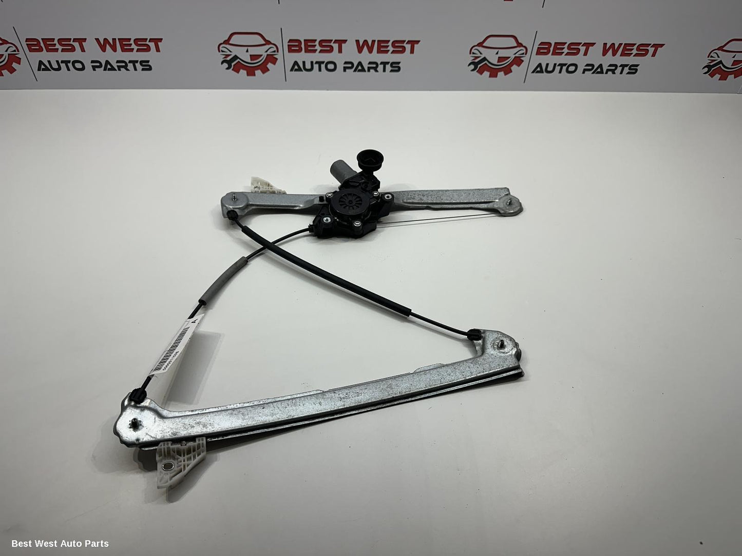 2020 MAZDA 3 Left Front Window Reg/Motor