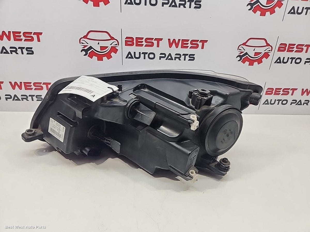 2015 VOLKSWAGEN CADDY Right Headlamp