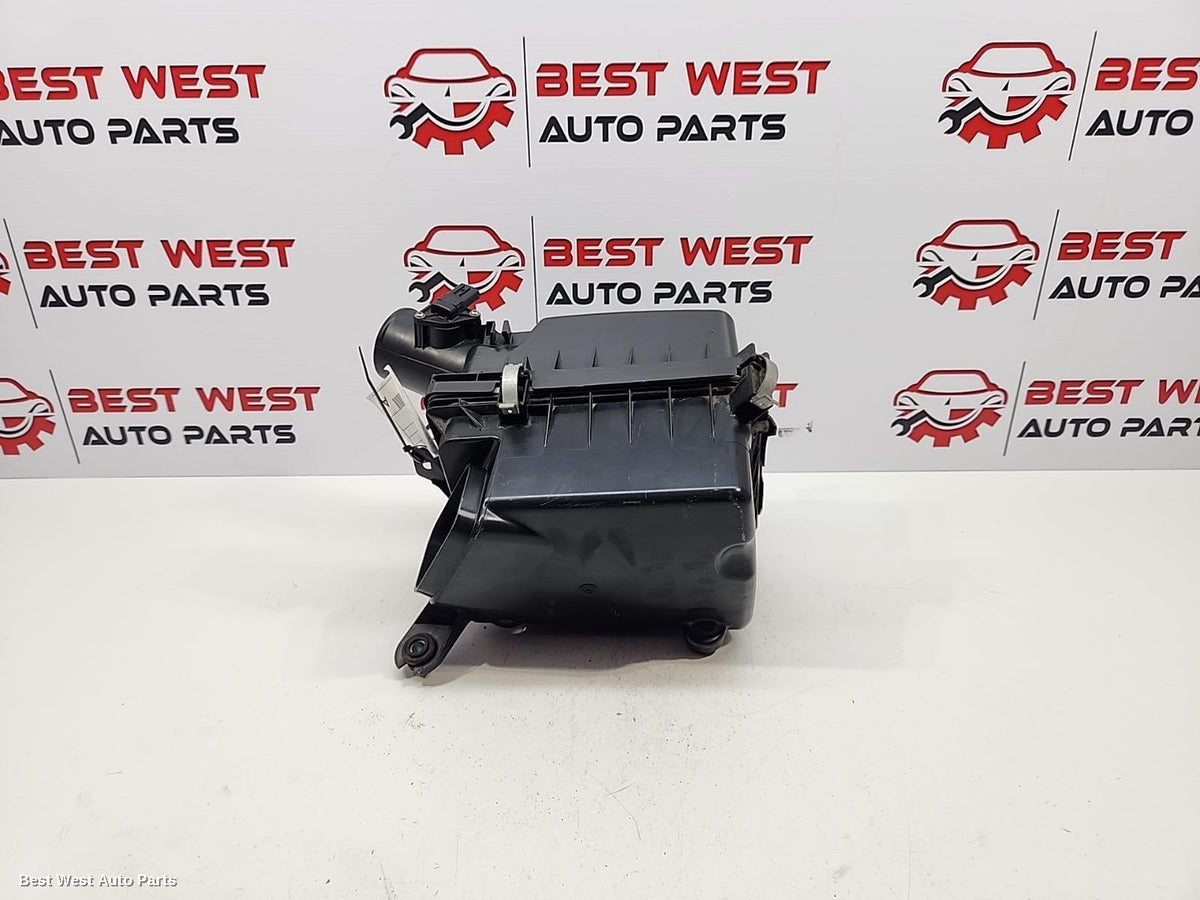 2021 MITSUBISHI OUTLANDER Air Cleaner/Box