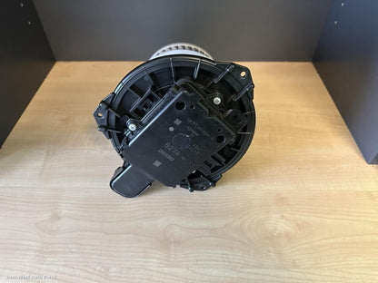 2019 MAZDA CX9 Heater Fan Motor