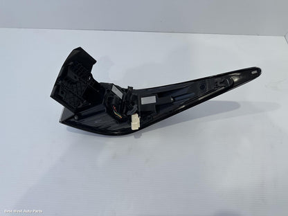 2025 MITSUBISHI OUTLANDER Left Taillight