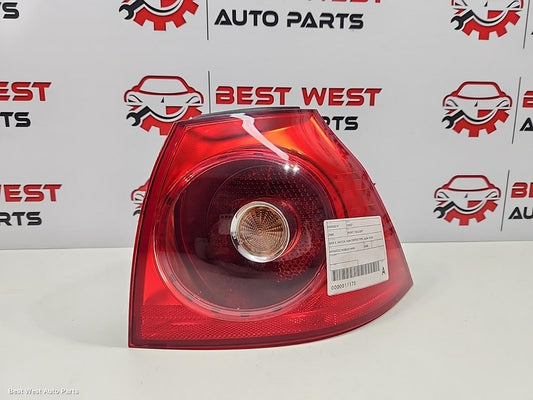 2008 VOLKSWAGEN GOLF Right Taillight