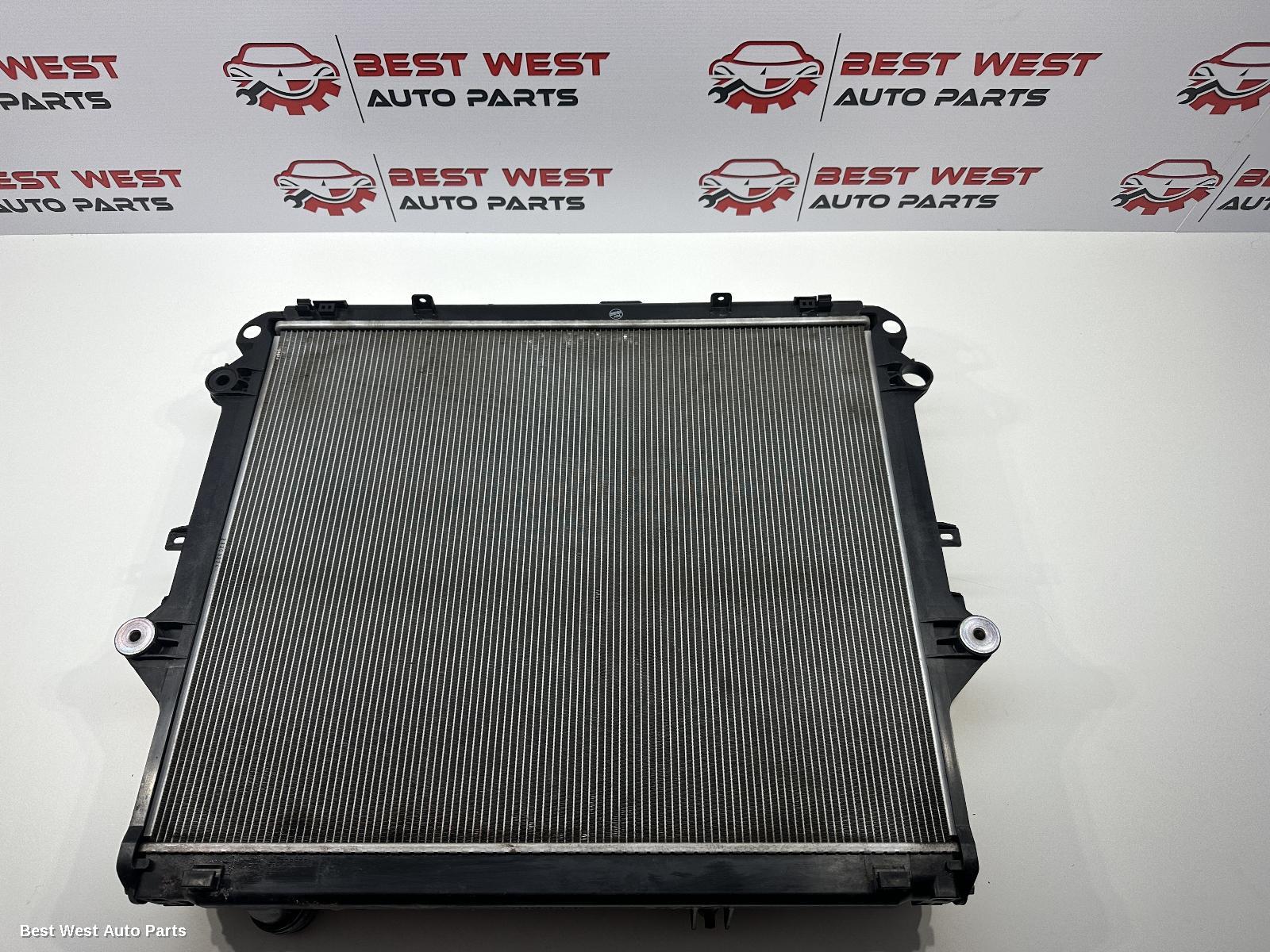 2024 TOYOTA HILUX Radiator