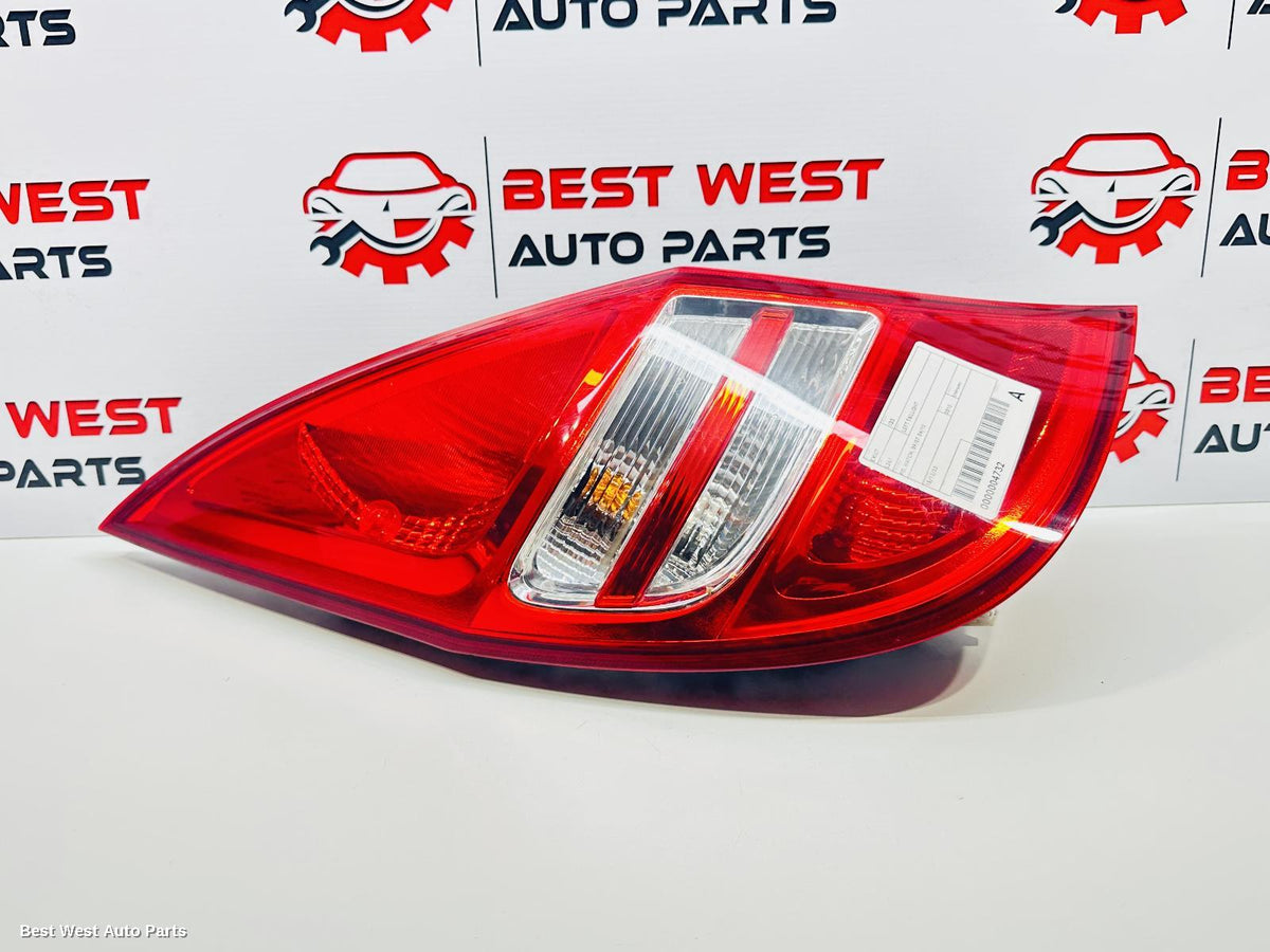 2010 HYUNDAI I30 Left Taillight