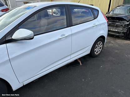 2014 HYUNDAI ACCENT Sunvisor