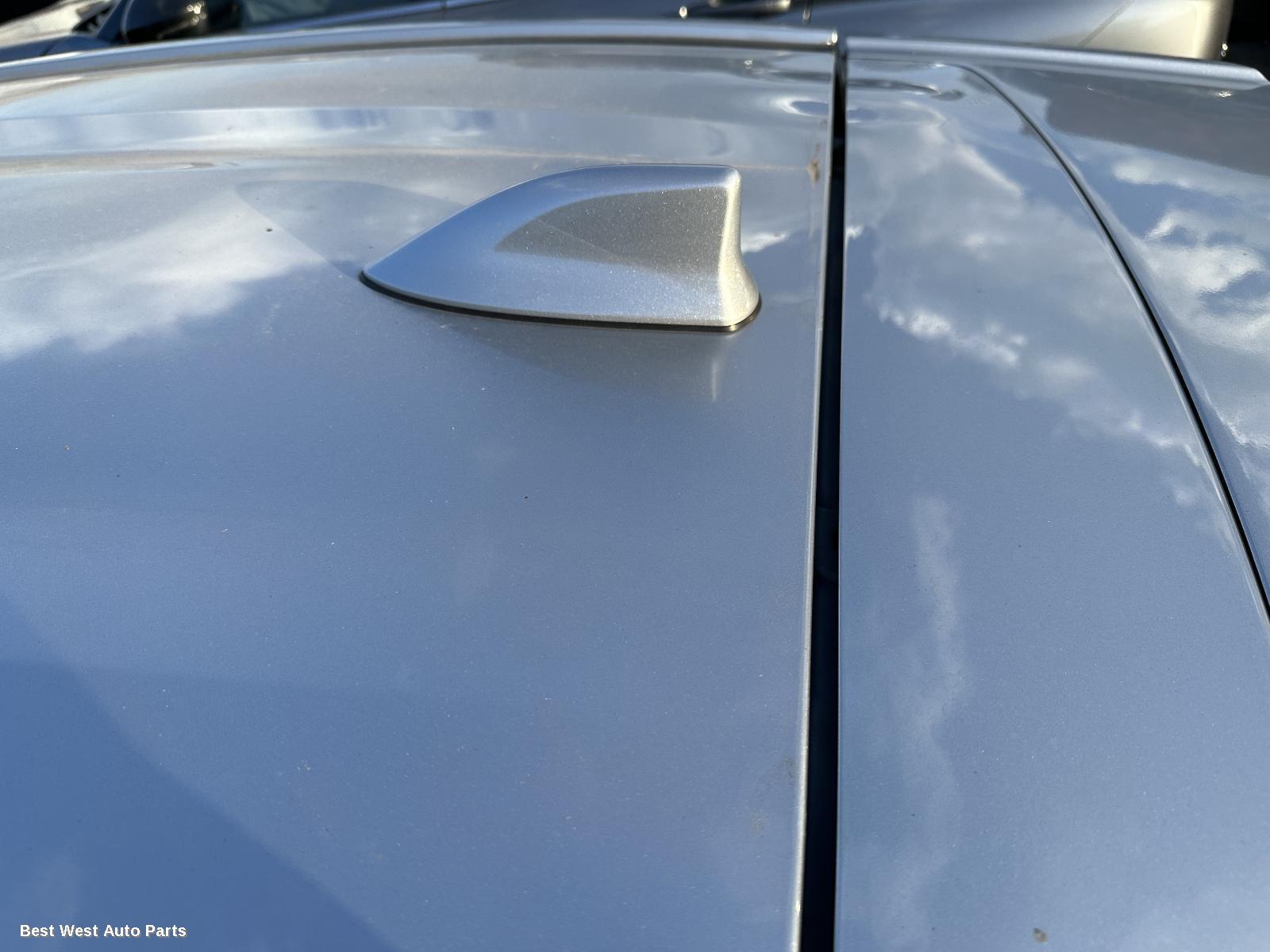 2024 TOYOTA YARIS CROSS Antenna