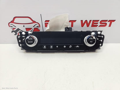 2023 MITSUBISHI OUTLANDER Heater/Ac Controls