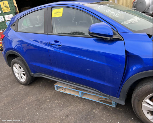 2020 HONDA HRV Right Front Door