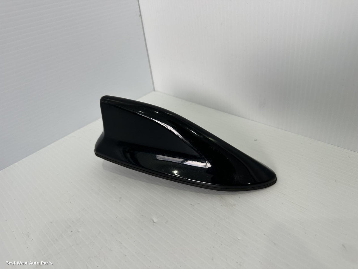 2021 TOYOTA COROLLA Antenna
