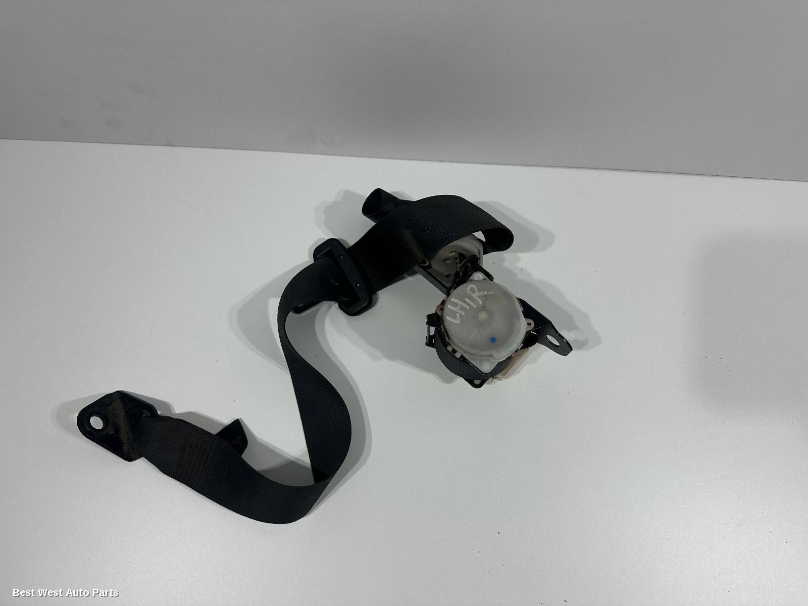 2019 TOYOTA HILUX Seatbelt/Stalk