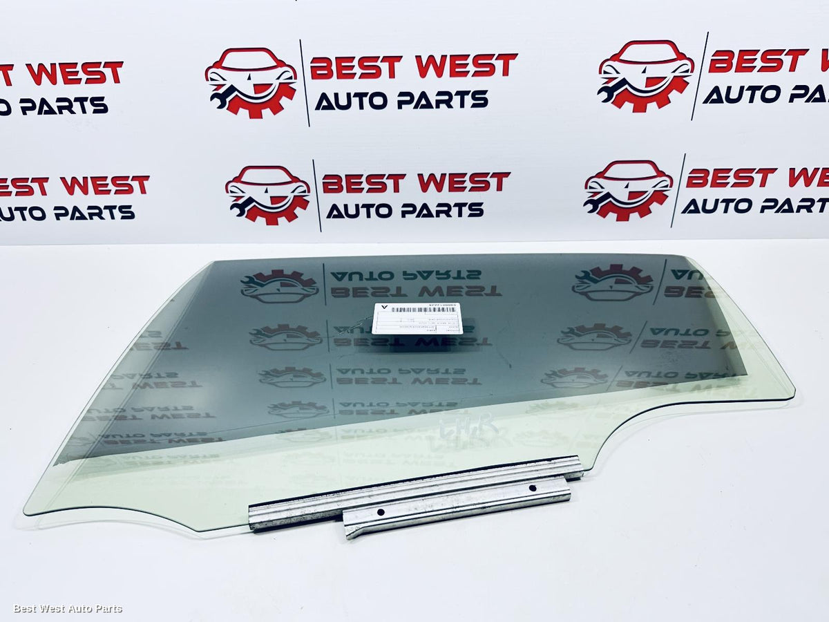 2012 TOYOTA YARIS Left Rear Door Window