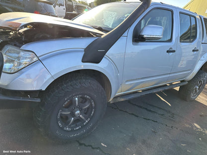 2014 NISSAN NAVARA Left Guard