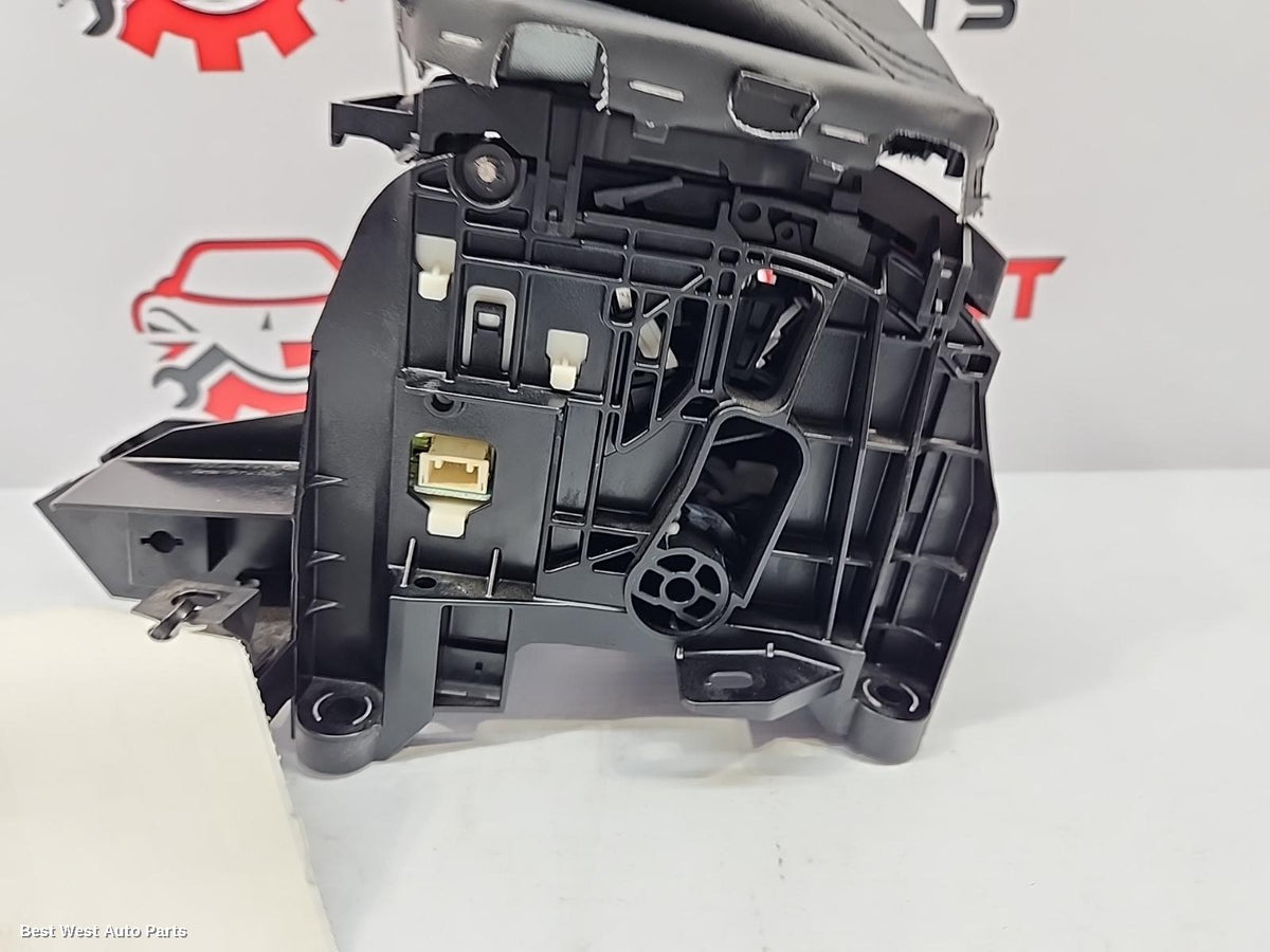 2020 TOYOTA C-HR Gear Stick/Shifter