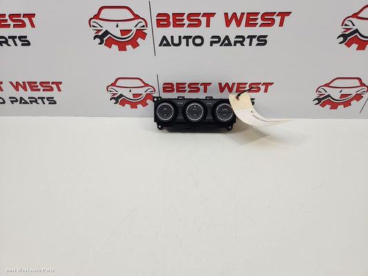 2013 SUBARU XV Heater/Ac Controls