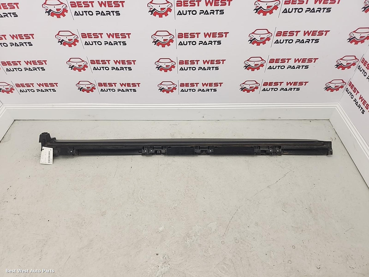 2022 MITSUBISHI OUTLANDER Side Step/Skirt