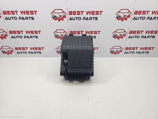 2016 HYUNDAI SANTA FE Air Cleaner/Box