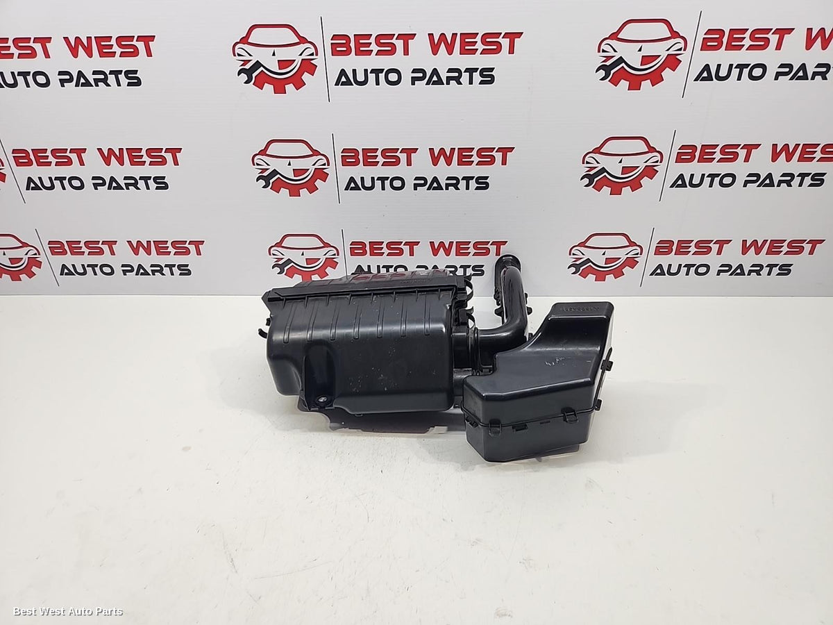 2013 MITSUBISHI MIRAGE Air Cleaner/Box