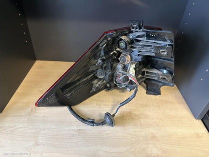 2020 NISSAN XTRAIL Right Taillight