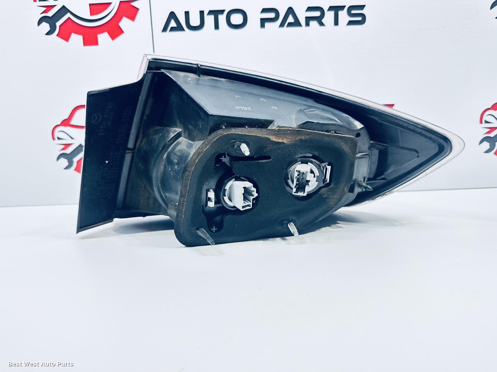 2007 MAZDA 3 Left Taillight