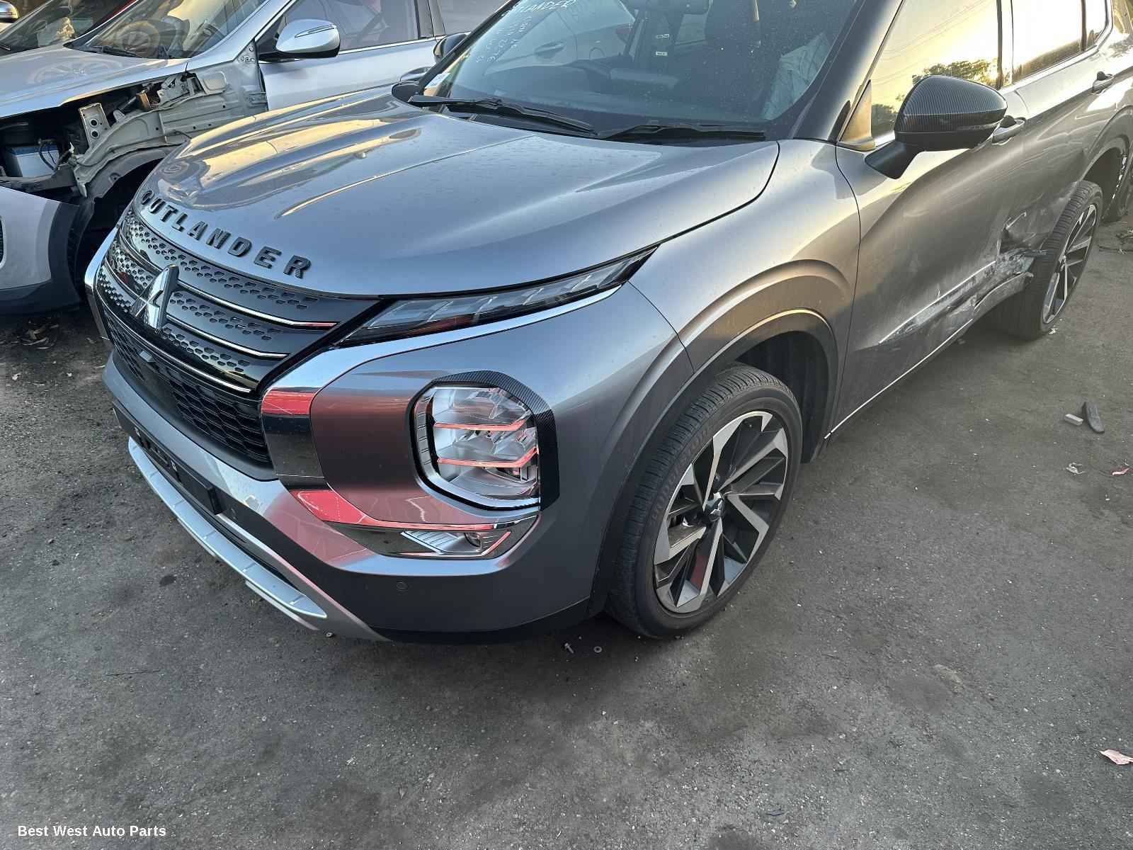 2023 MITSUBISHI OUTLANDER Right Rear Door Window