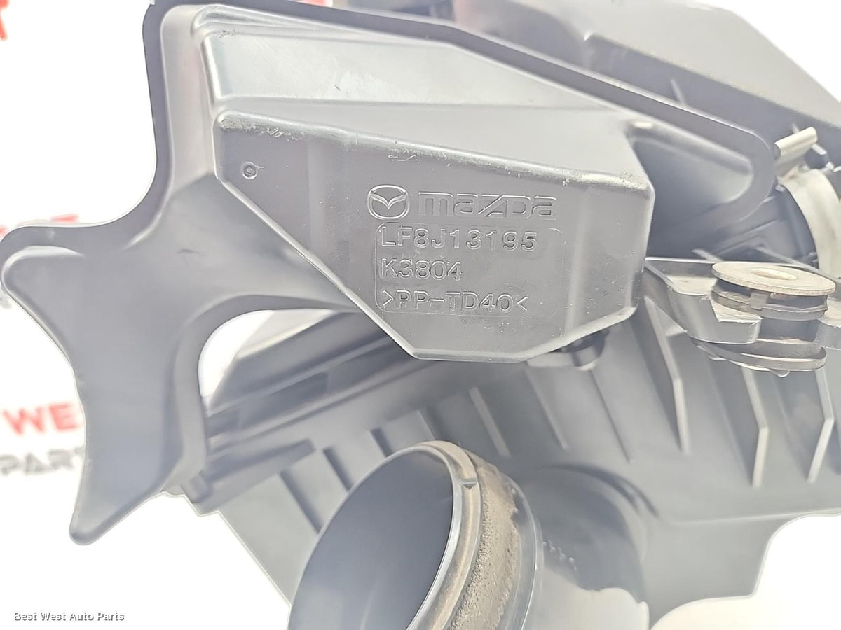 2011 MAZDA 3 Air Cleaner/Box