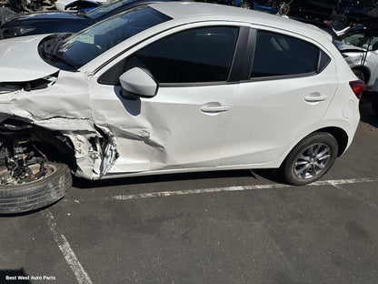 2021 MAZDA 2 Left Door Mirror