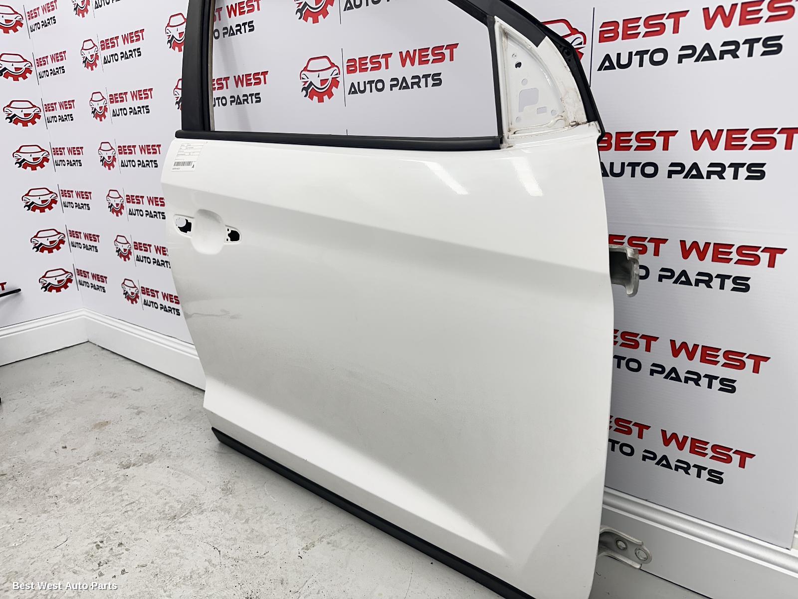 2019 HYUNDAI TUCSON Right Front Door