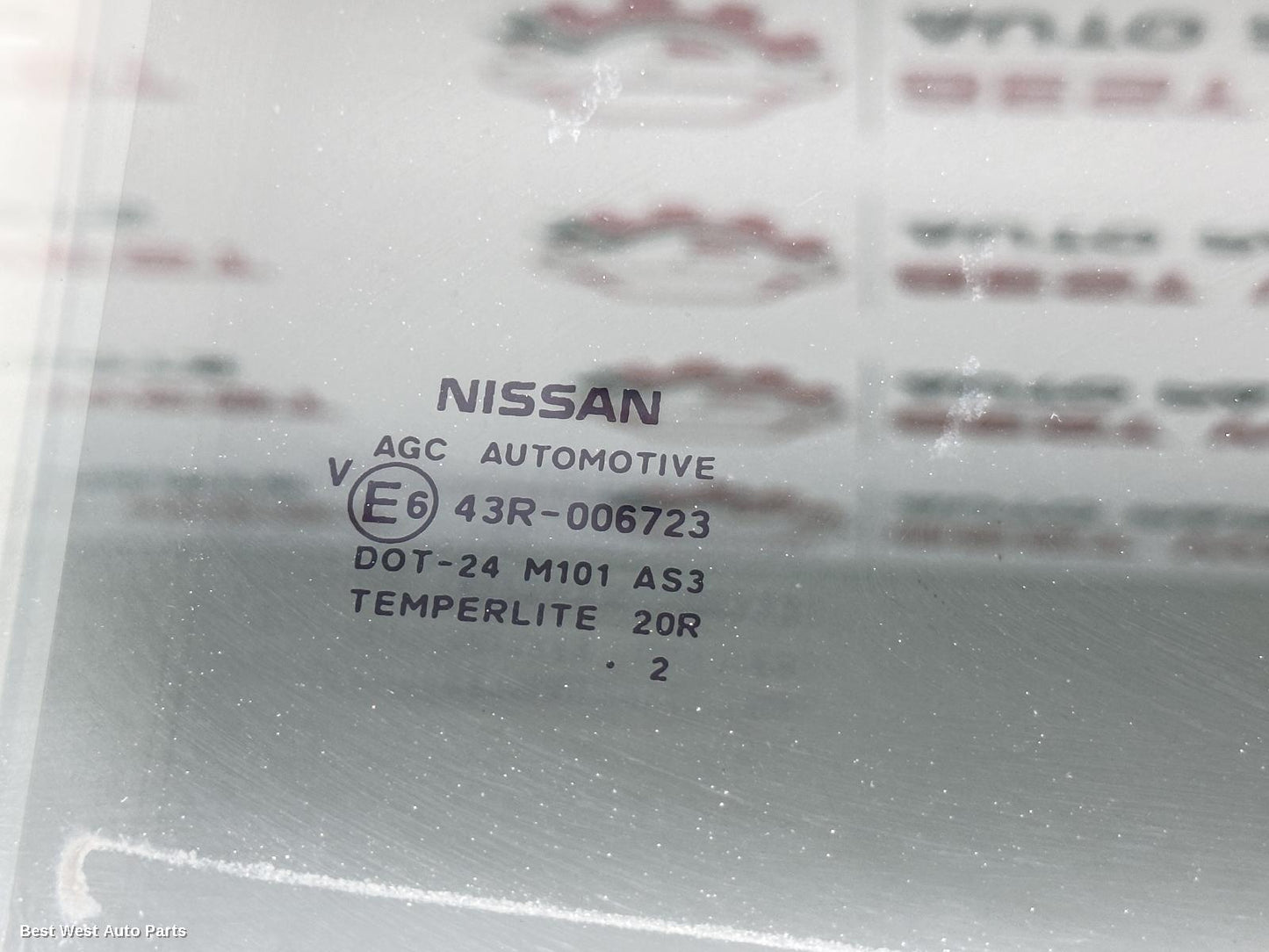 2012 NISSAN DUALIS Right Rear Door Window