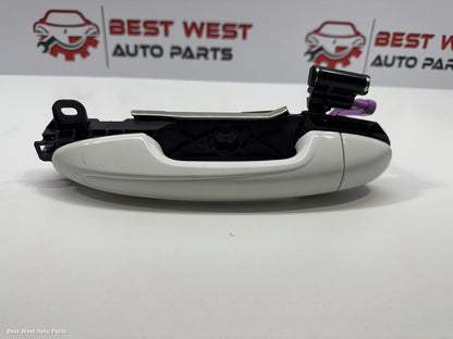 2024 TOYOTA HILUX Door Handle
