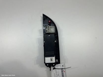 2024 TOYOTA HILUX Pwr Dr Wind Switch