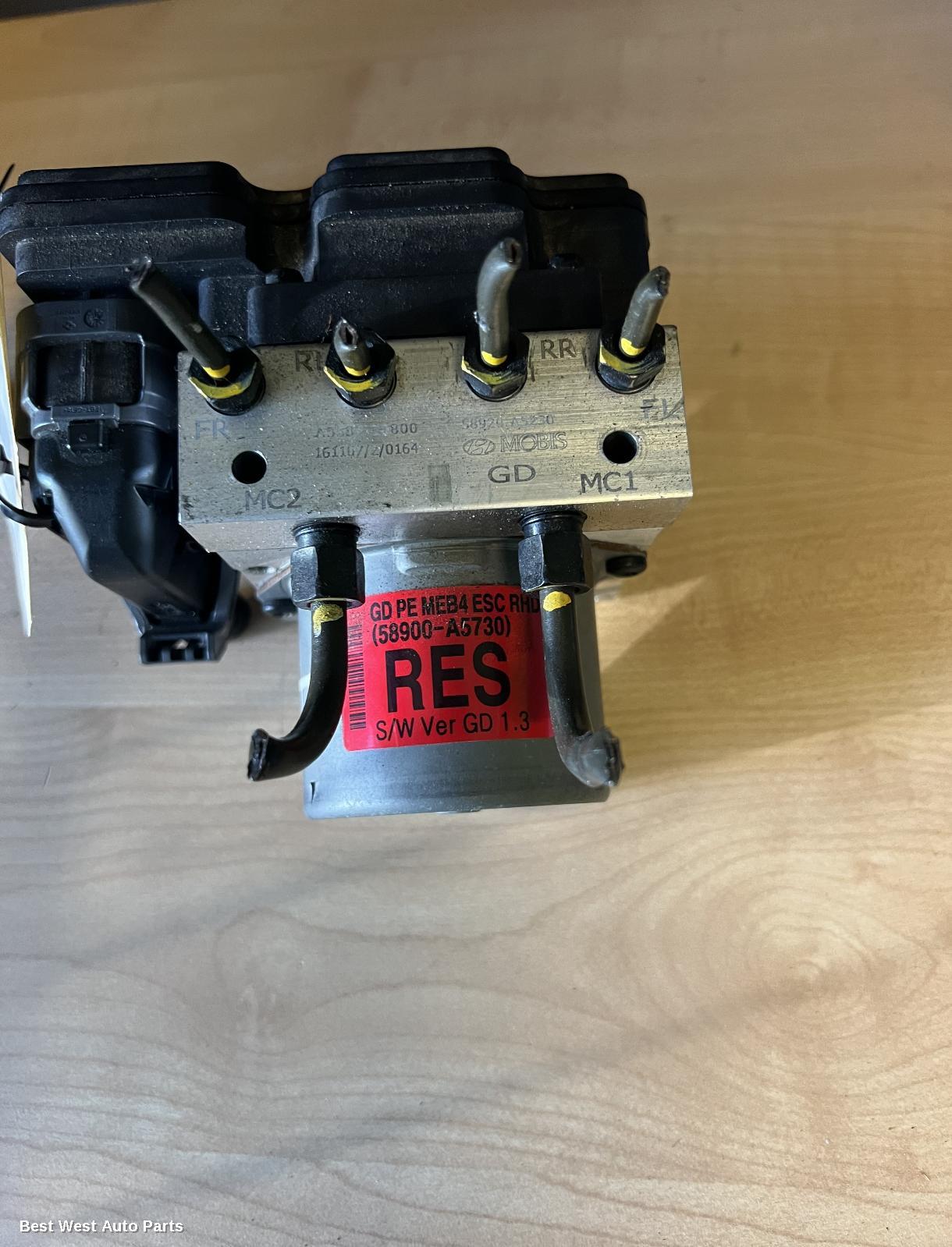 2017 HYUNDAI I30 Abs Pump/Modulator
