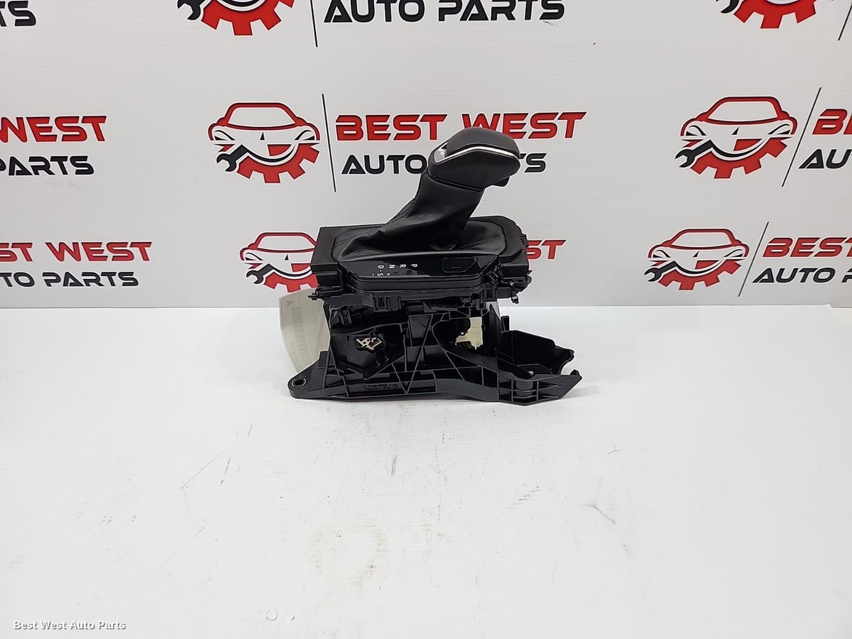 2022 TOYOTA KLUGER Gear Stick/Shifter